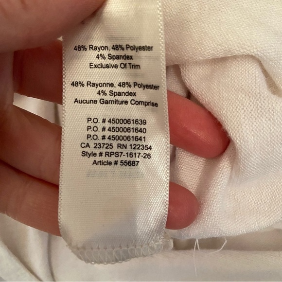 🛍️3/$30 Aritzia Wilfred Free women’s white‎ tank top in  size small - Picture 7 of 9